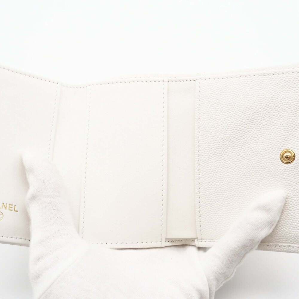 CHANEL White Caviar Leather Wallet - Picture 10 of 13